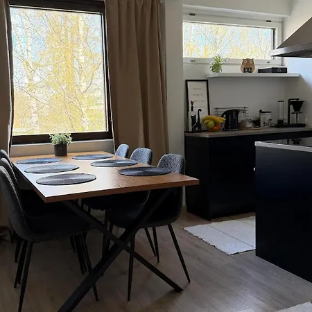Modern & Spacious Near Center Apartman *
